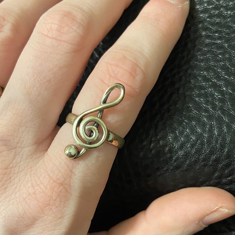 Silver Treble Clef Ring